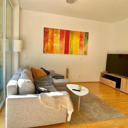 Duplex Delight 18 Mari * Pekre