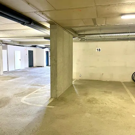 Duplex Delight 18 Mari