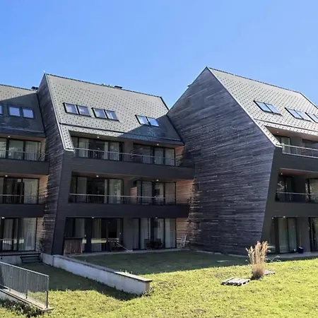 Duplex Delight 18 Mari Pekre